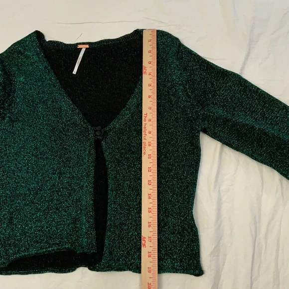 Free People Emerald Green Emmaline Metallic Cardigan Sweater Size Medium
New - Picture 10 of 12